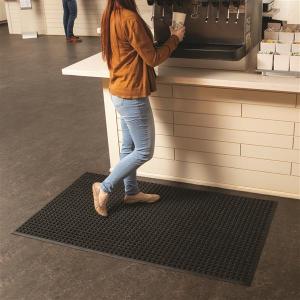 Indoor/Outdoor Entrance Mat - Deflecto