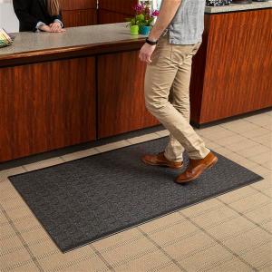 Indoor/Outdoor Entrance Mat - Deflecto